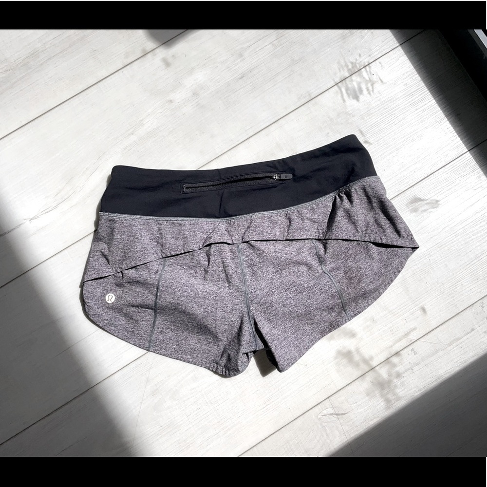 Lululemon Speed Up shorts 2.5”